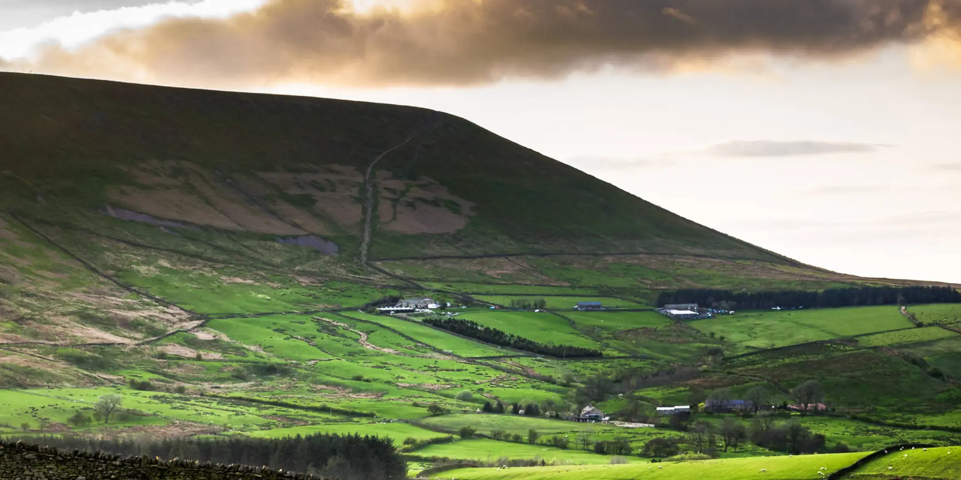 An image depicting the trail Pendle Hill from Downham - Long Trail and its surrounding area.