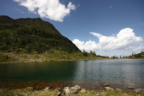 An image depicting the trail Bärfallspitze Mountain Tour and its surrounding area.