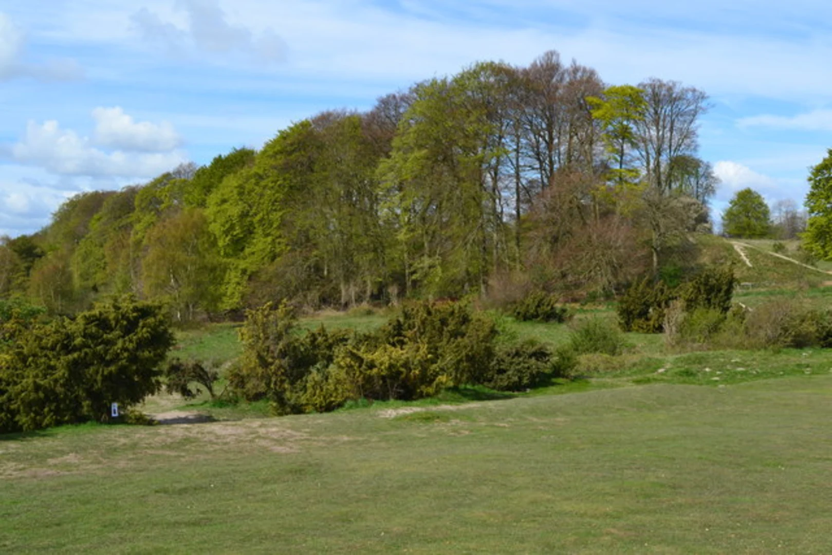 An image depicting the trail Danebury Iron Age Hillfort from Stockbridge and its surrounding area.