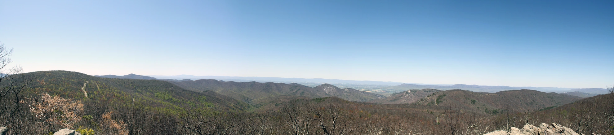 An image depicting the trail Frazier Mountain and its surrounding area.