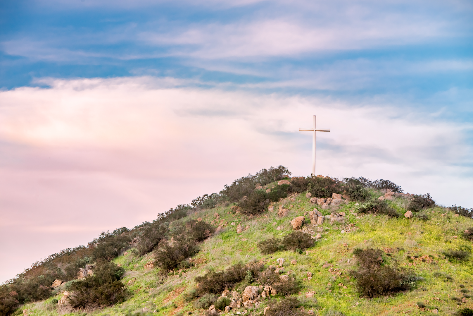 An image depicting the trail Battle Mountain and its surrounding area.