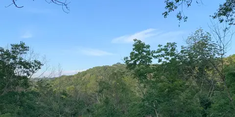 An image depicting the trail Kilkenny Ridge Traverse and its surrounding area.