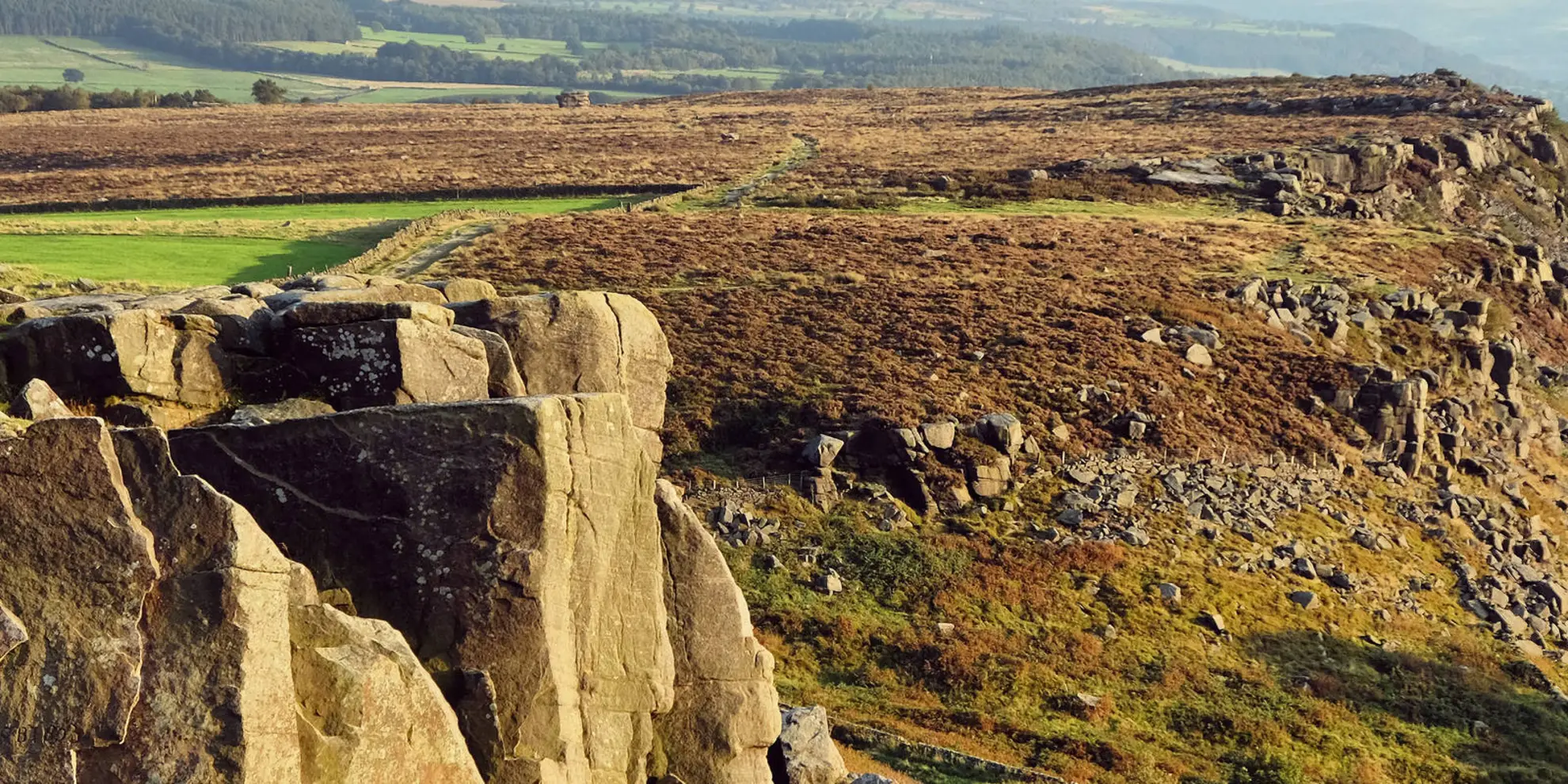 An image depicting the trail Baslow Edge and Wellington's Monument and its surrounding area.