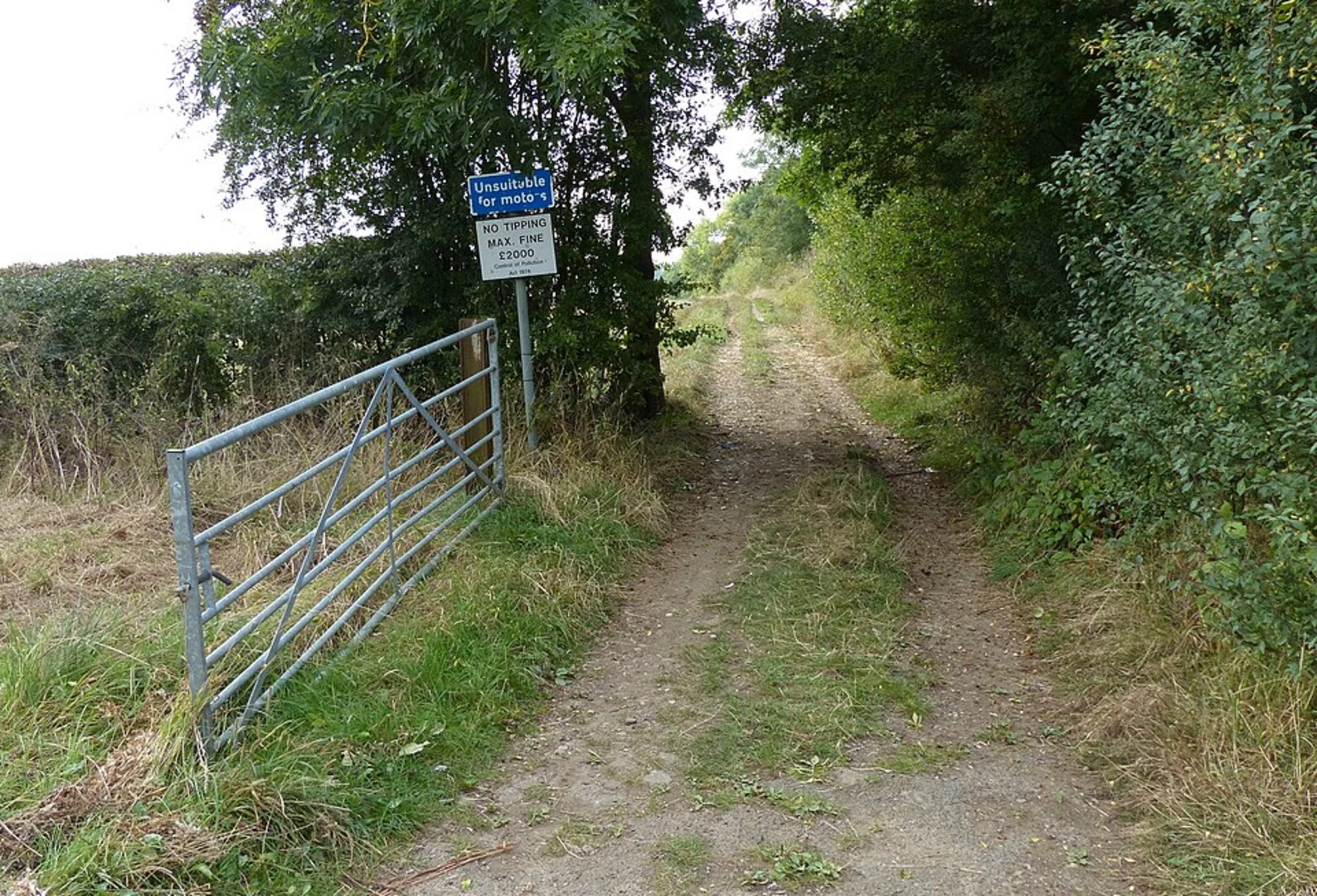 An image depicting the trail Illston on the Hill, Burton Overy and king's Norton Loop and its surrounding area.