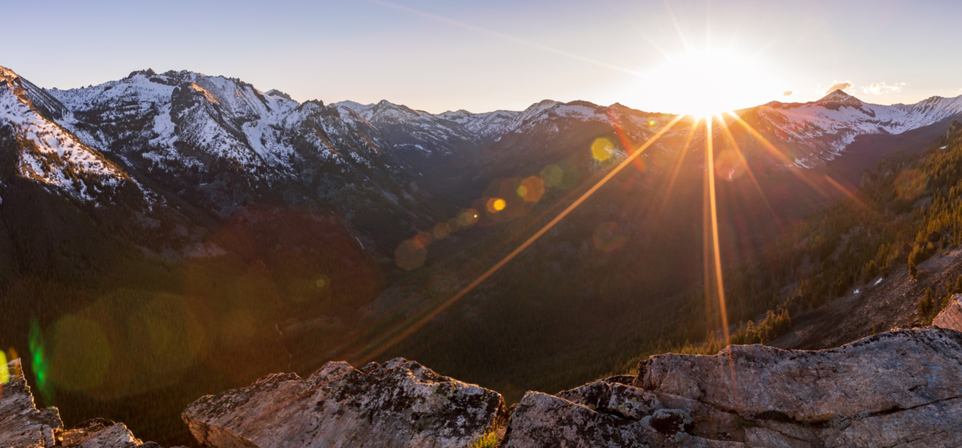An image depicting the trail Bear Creek Overlook Trail and its surrounding area.