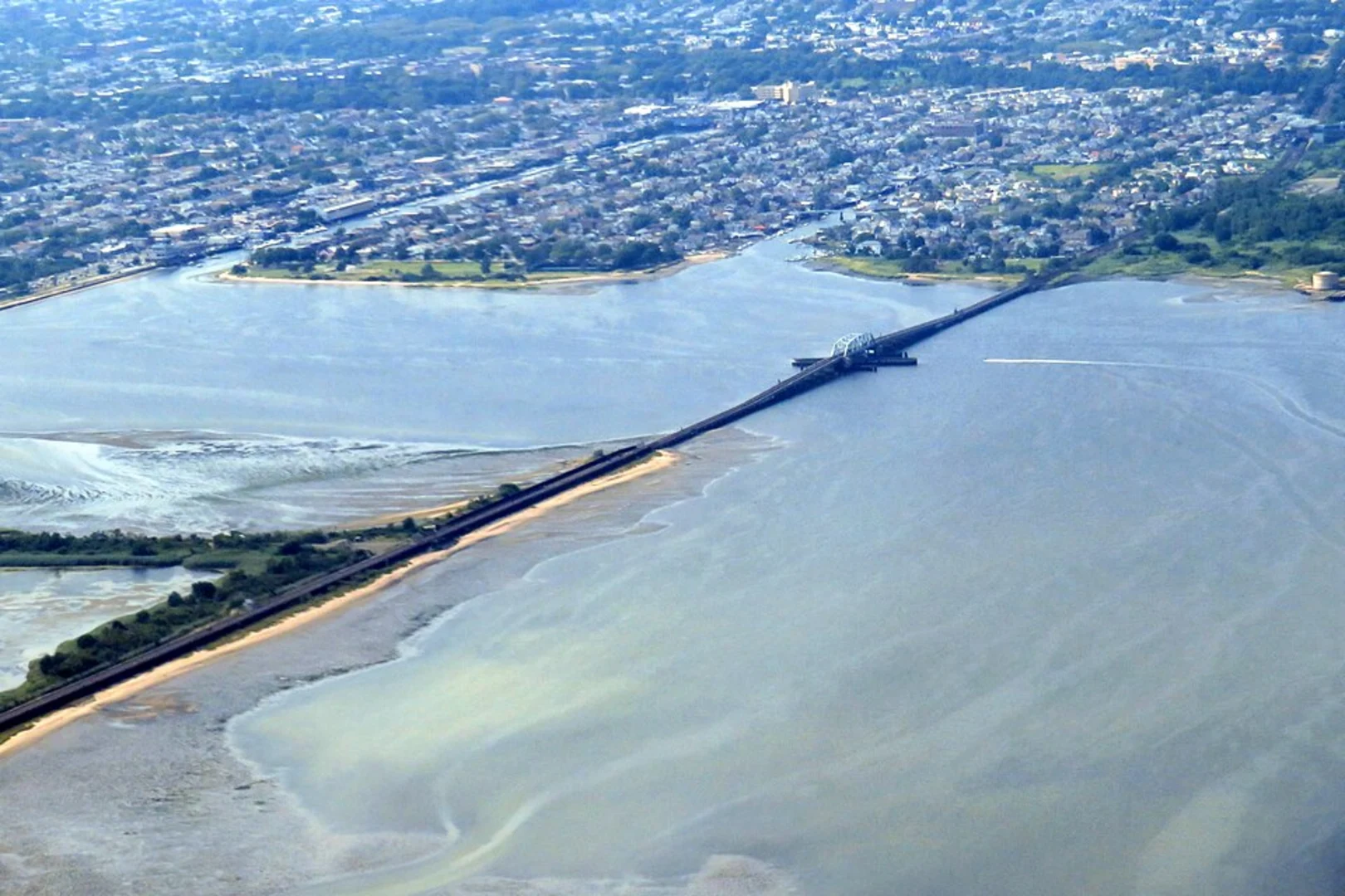 An image depicting the trail Jones Beach Path and its surrounding area.