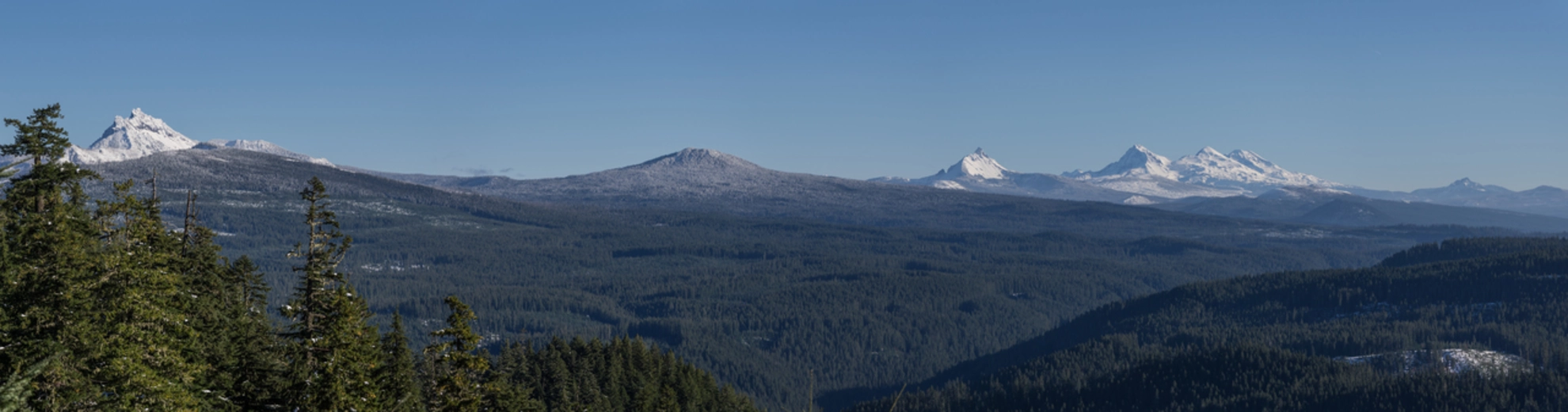 An image depicting the trail Maxwell Butte Trail and its surrounding area.