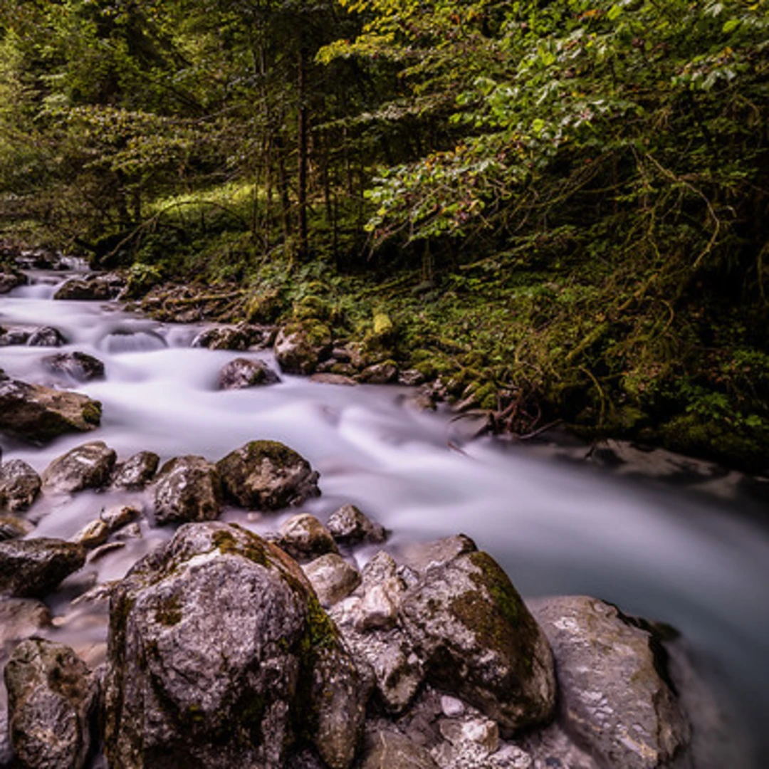 An image depicting the trail Kreuzeck via Jägersteig and its surrounding area.