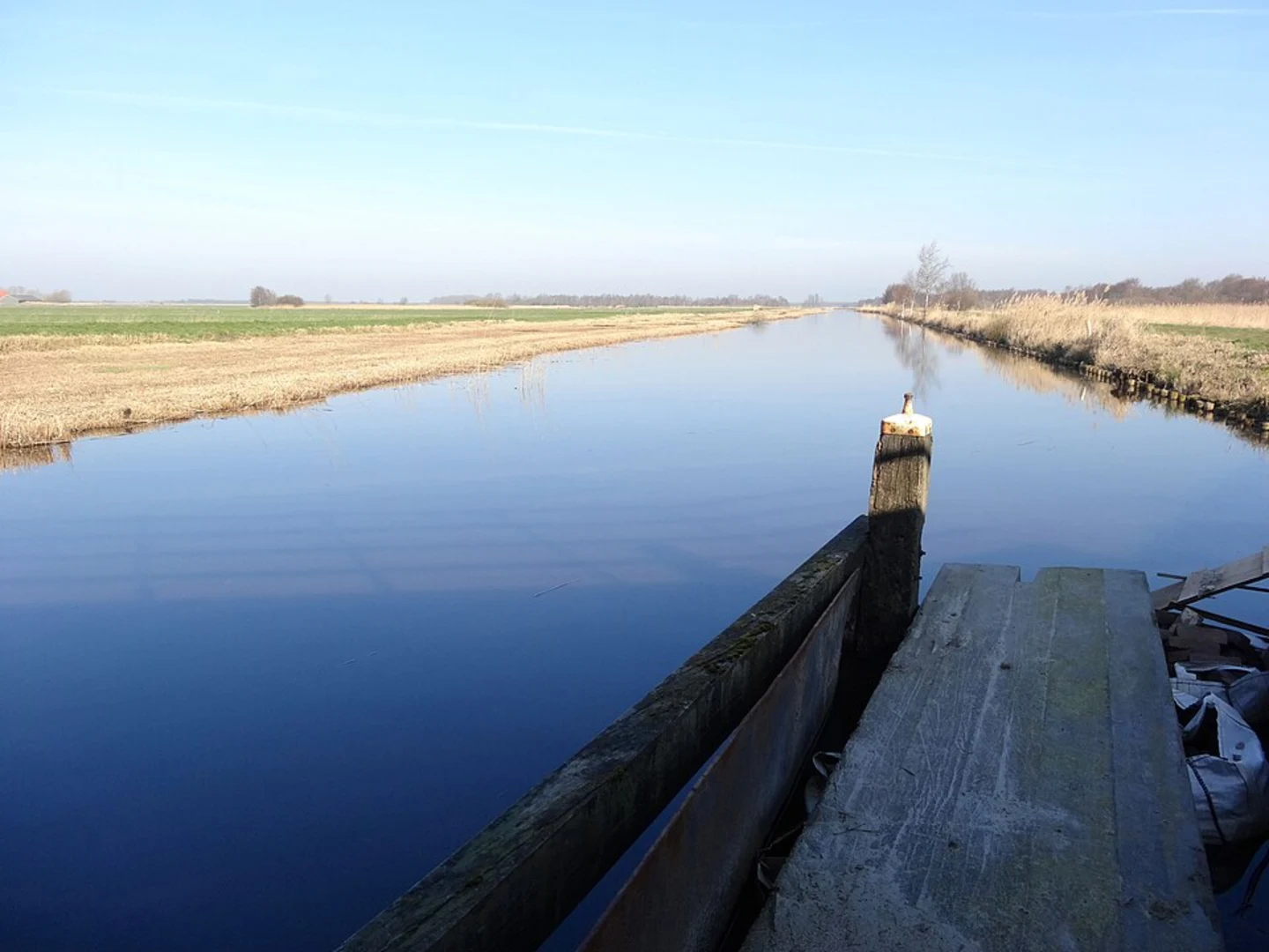 An image depicting the trail Wetering, Roomsloot and Noordmanen via Riet Weg and its surrounding area.