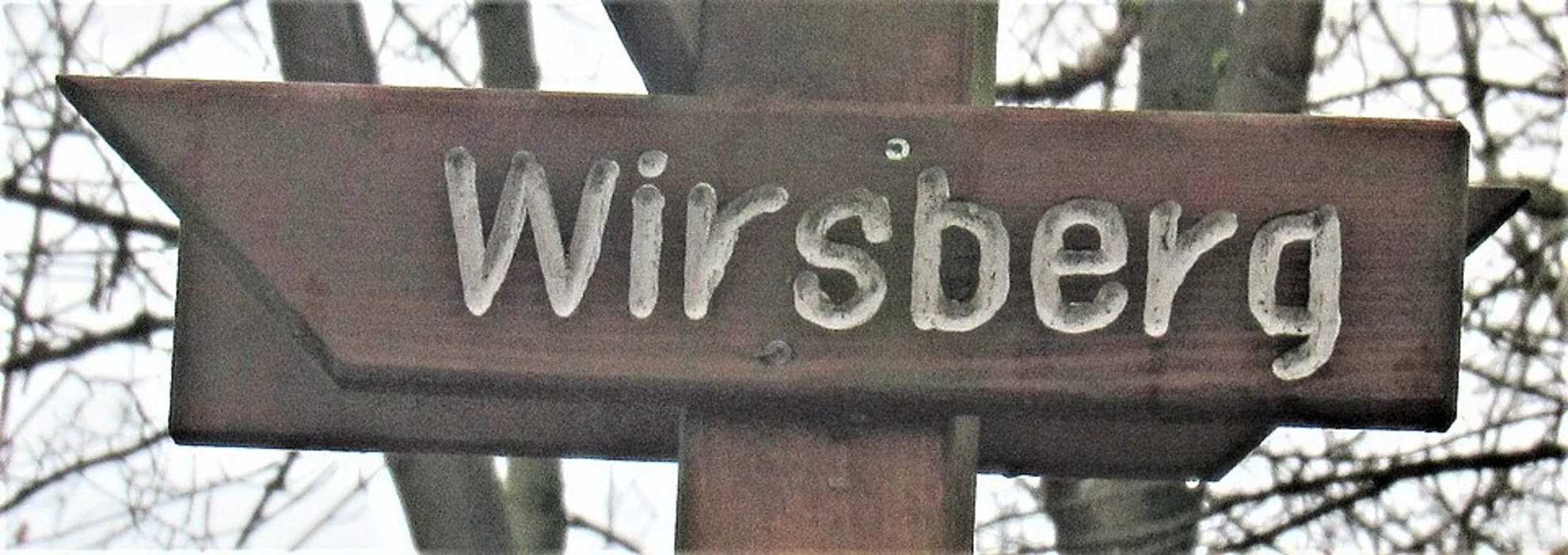 An image depicting the trail Frankenwald Steigla Goldener Falk Weg and its surrounding area.