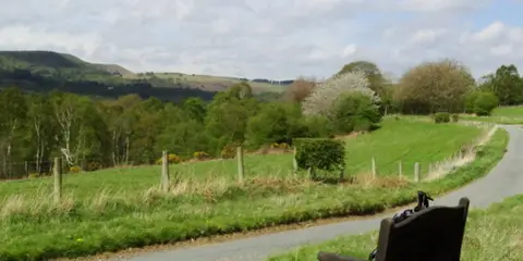 An image depicting the trail Rollgate Bank and Aumery Park from Fadmoor and its surrounding area.