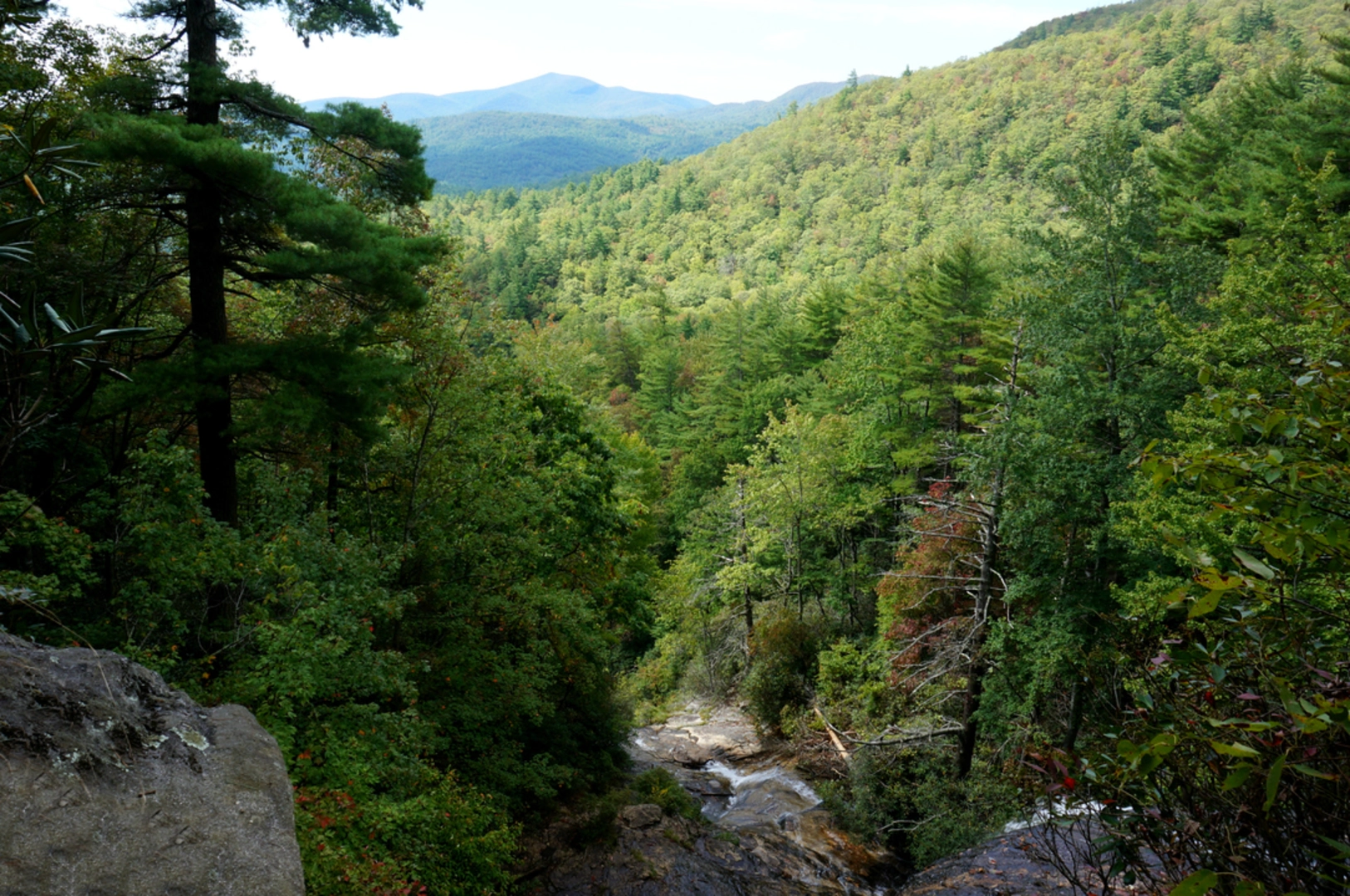 An image depicting the trail Glen Falls Trail and its surrounding area.
