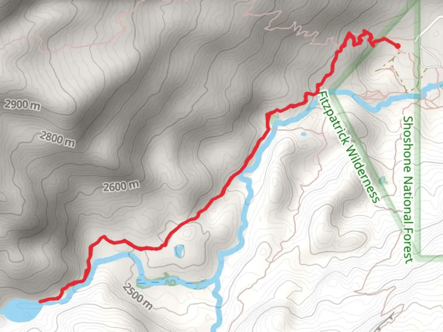 An image depicting the trail Lake Louise via Glacier Trail and its surrounding area.