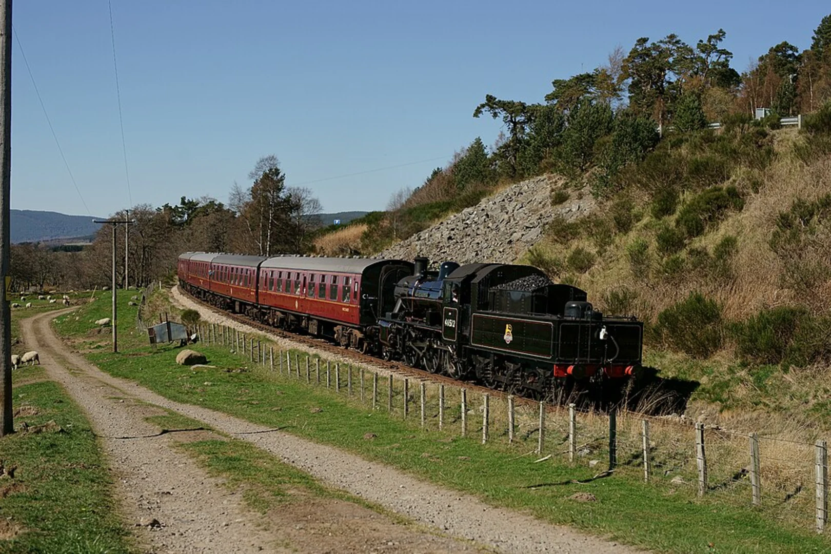 An image depicting the trail Boat of Garten - Salmon Trail and its surrounding area.