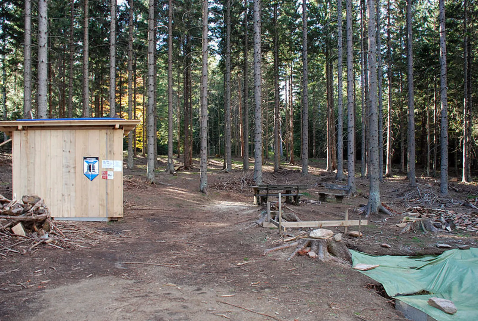 An image depicting the trail Klugbauer-Hahnhofhütte Loop Trail and its surrounding area.