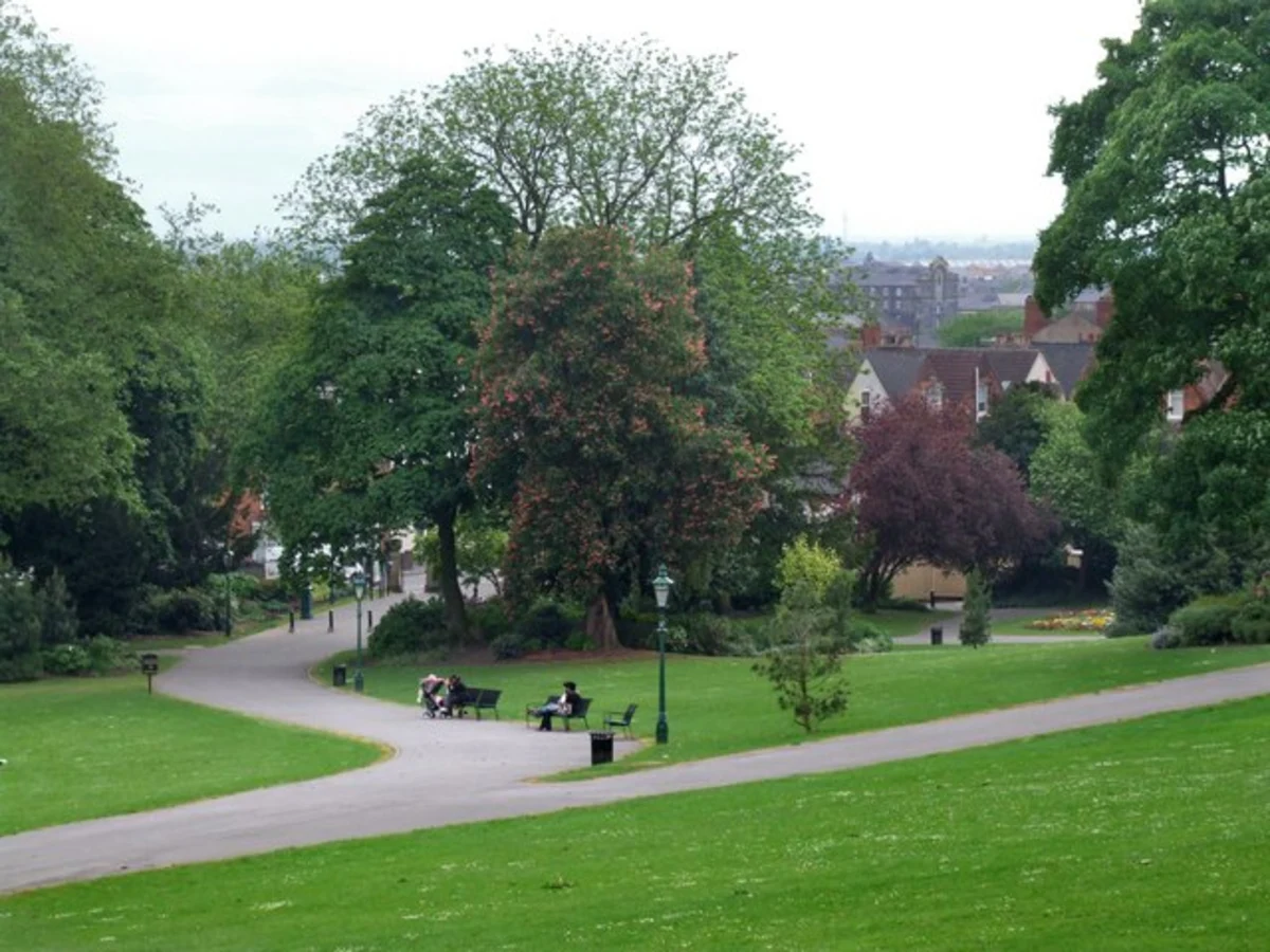 Lincoln Arboretum Loop