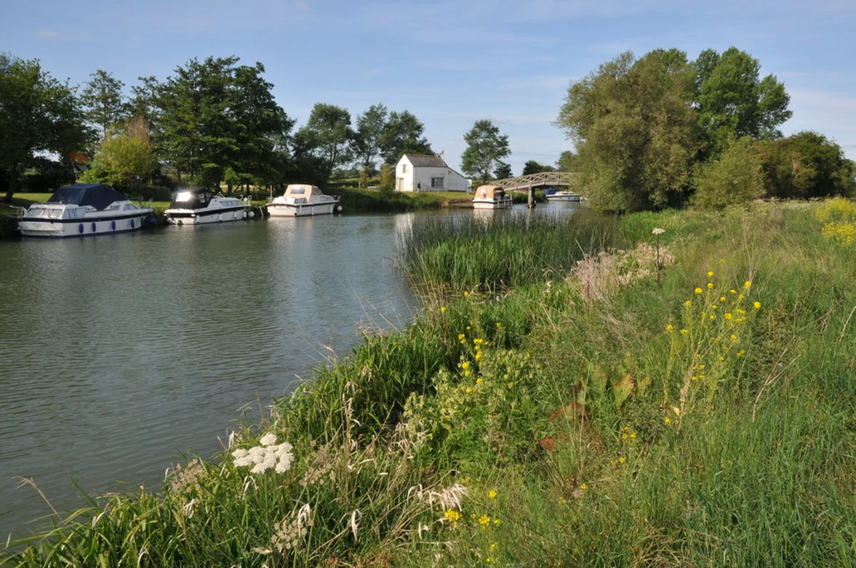 River Thames or Isis via Thames Path