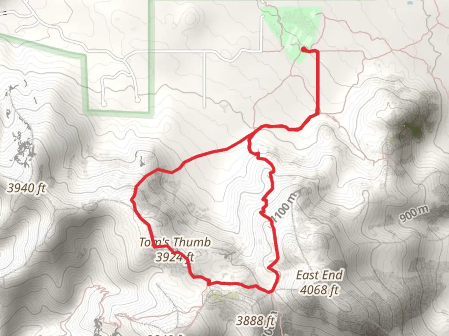 An image depicting the trail Tom's Thumb Loop and its surrounding area.