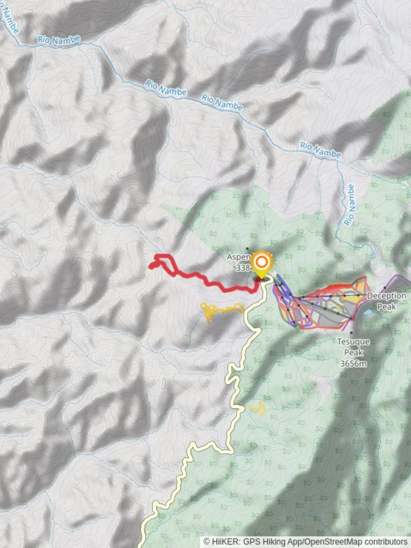 An image depicting the trail Rio en Medio Trail, Rio en Medio Trail Alt and Route Rio En Medio Shortcut and its surrounding area.