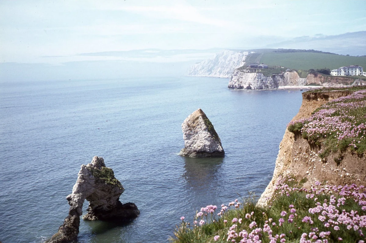 Freshwater Bay, Alum Bay, Colwell Bay and Norton Loop