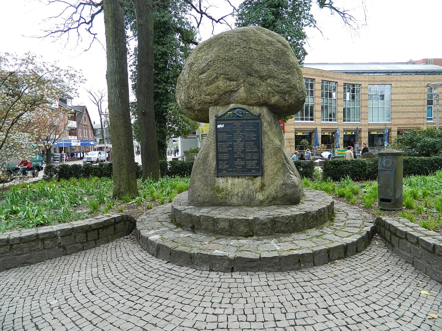 An image depicting the trail Rothach, Schreckenmanklitz and Bachholz Loop - Bremenried and its surrounding area.