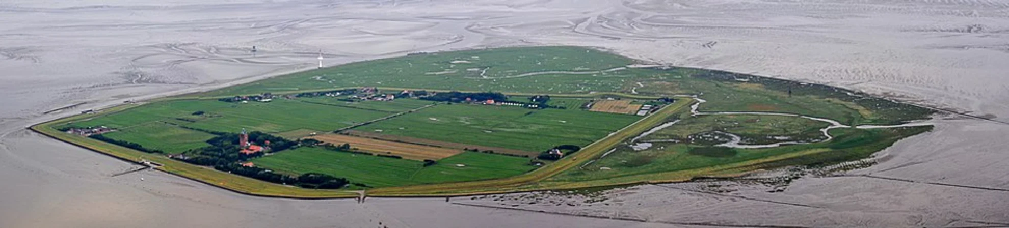 An image depicting the trail Neuwerk Loop and its surrounding area.