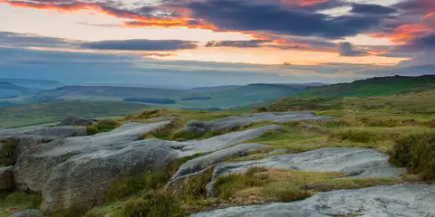 An image depicting the trail Bell Walk from Dronfield and its surrounding area.