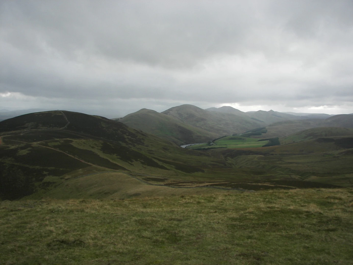 An image depicting the trail Pentland Hills and Caerketton Hill Loop and its surrounding area.