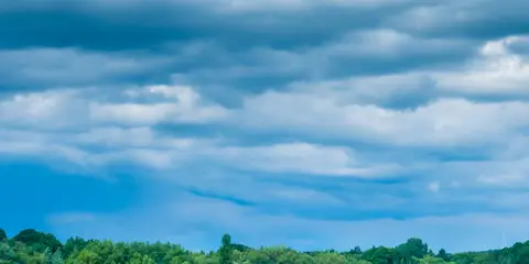An image depicting the trail Hillingdon Trail and its surrounding area.