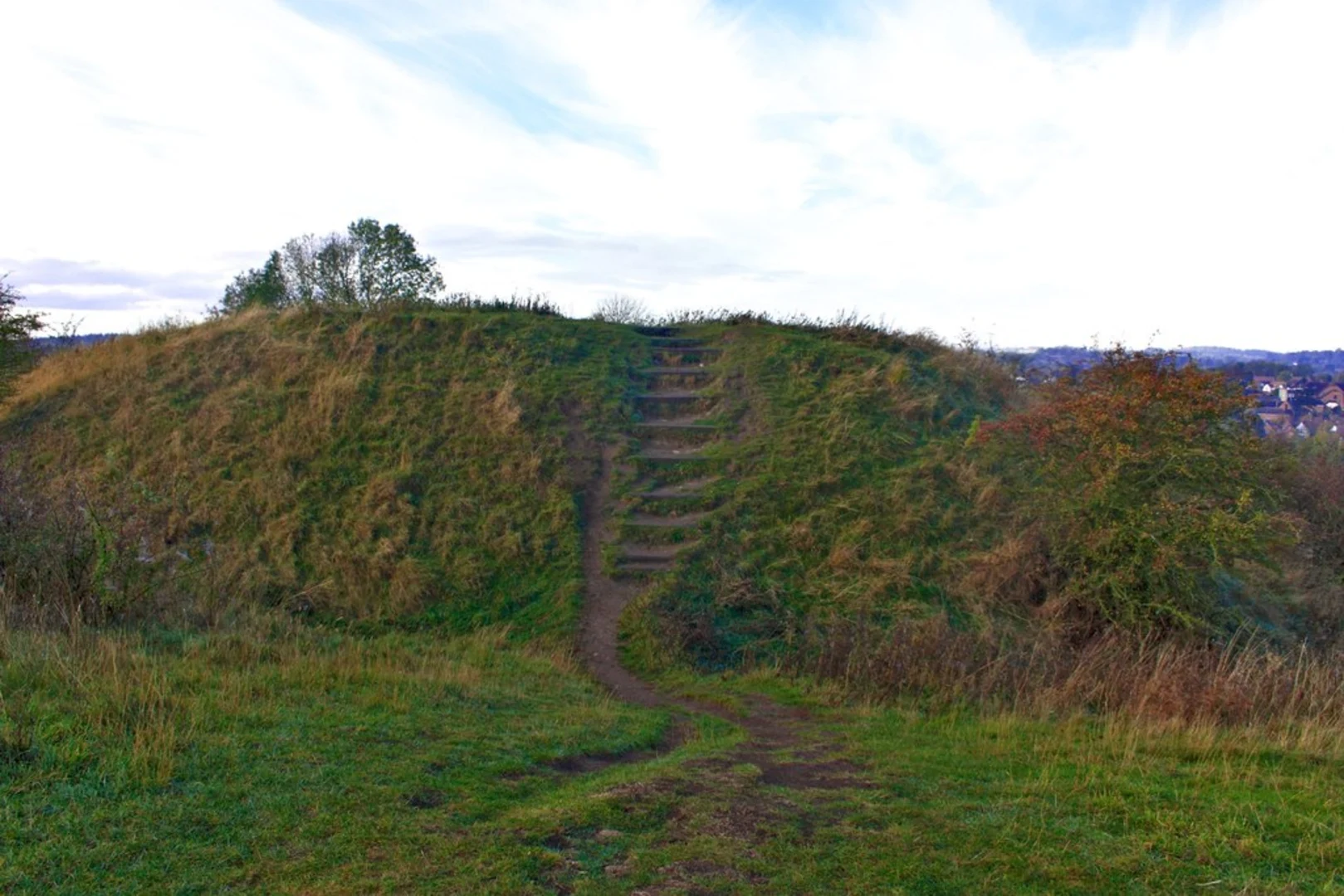 An image depicting the trail Henley-in-Arden Circular and its surrounding area.