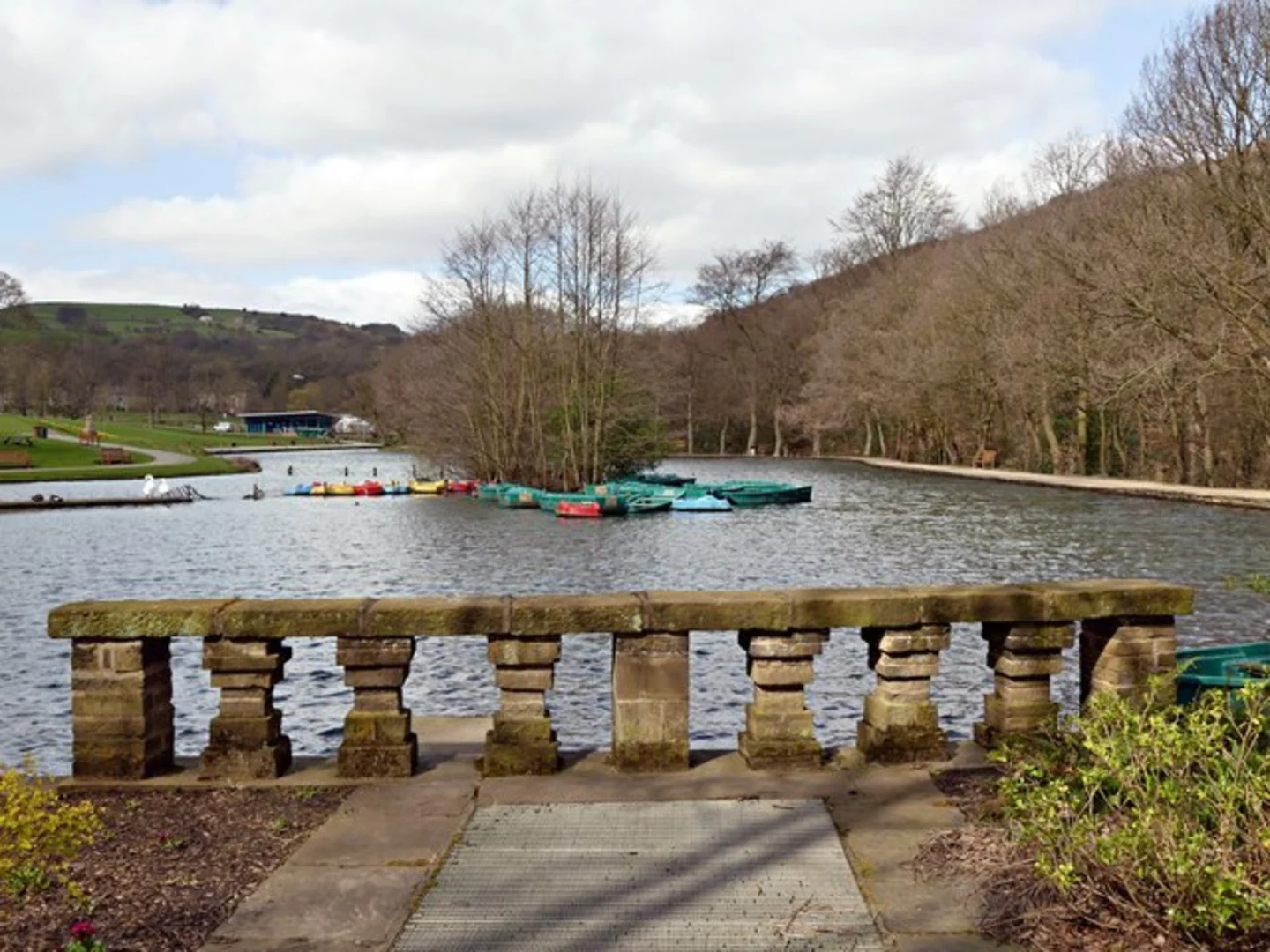 An image depicting the trail Shibden Park Loop and its surrounding area.