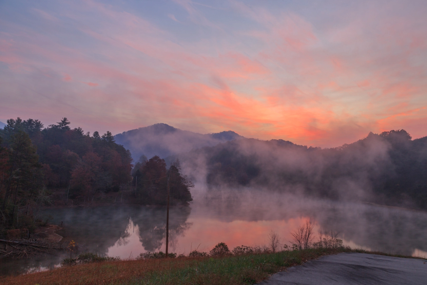 An image depicting the trail Cheoah Loop Trail and its surrounding area.