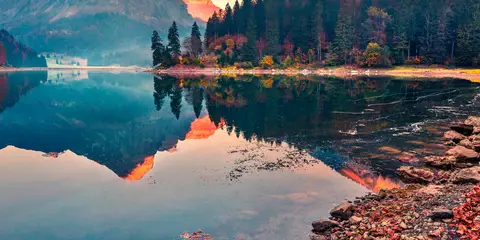 An image depicting the trail Camino Rheineck - Geneva and its surrounding area.