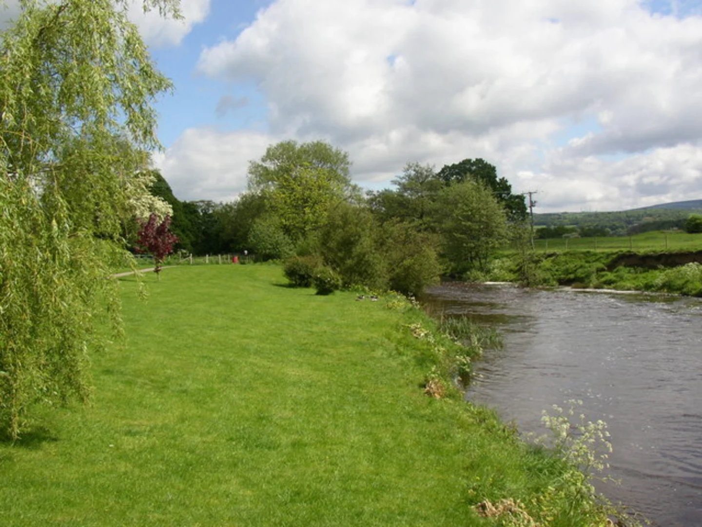 An image depicting the trail Garstang Canal Walk and its surrounding area.