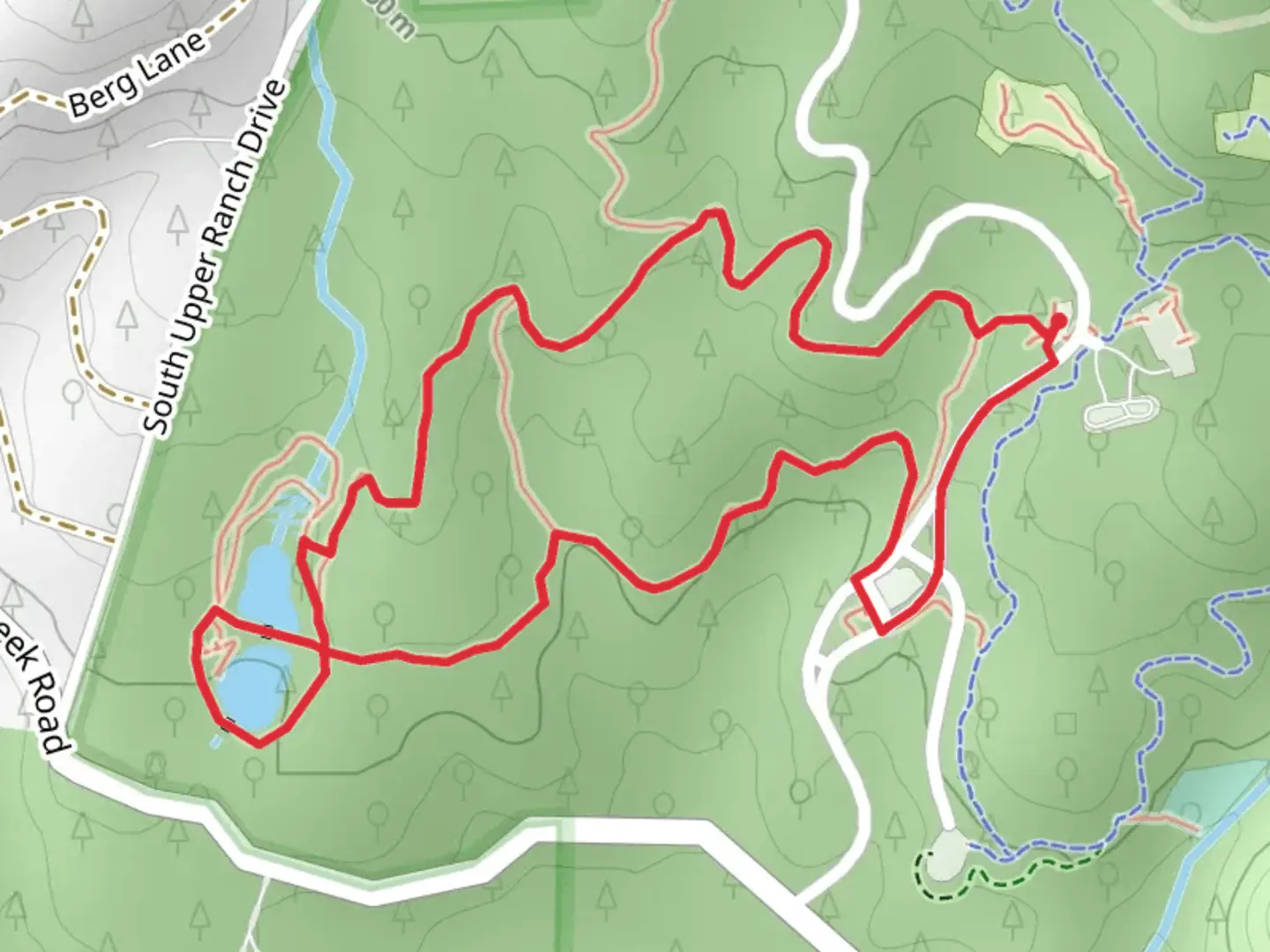 An image depicting the trail Davis Ponds Loop Trail and its surrounding area.