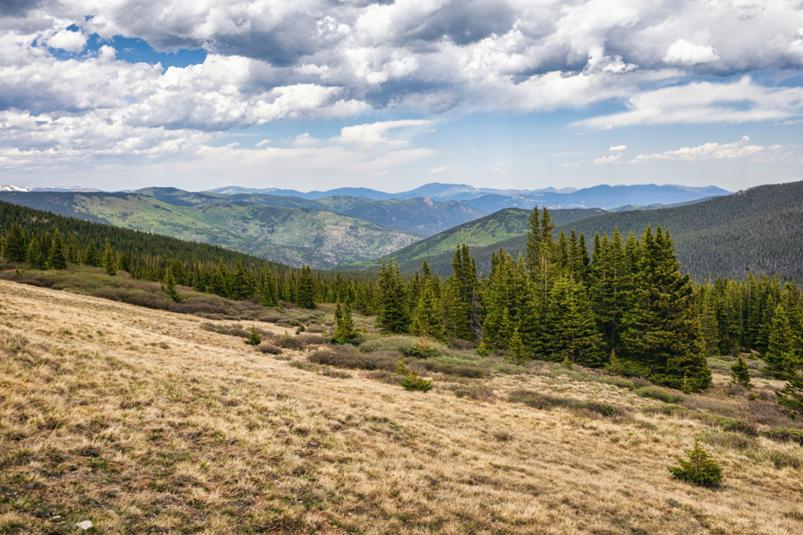An image depicting the trail Hells Hole Trail and its surrounding area.
