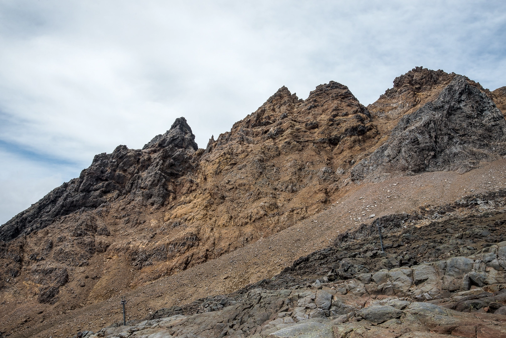 An image depicting the trail Meads Wall and its surrounding area.