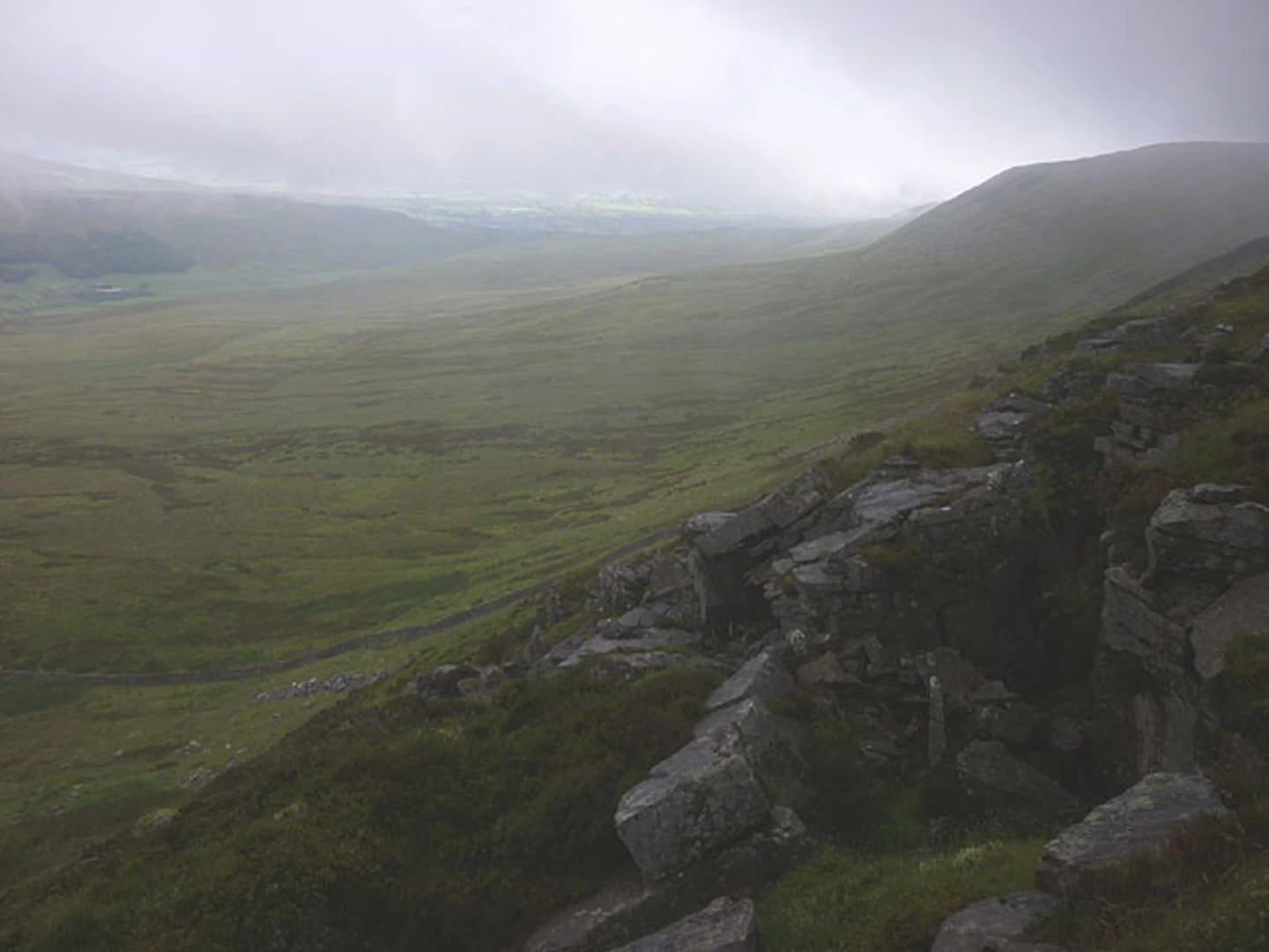 An image depicting the trail Crag Hill, Green Coum, Green Hill and Gragareth Loop and its surrounding area.