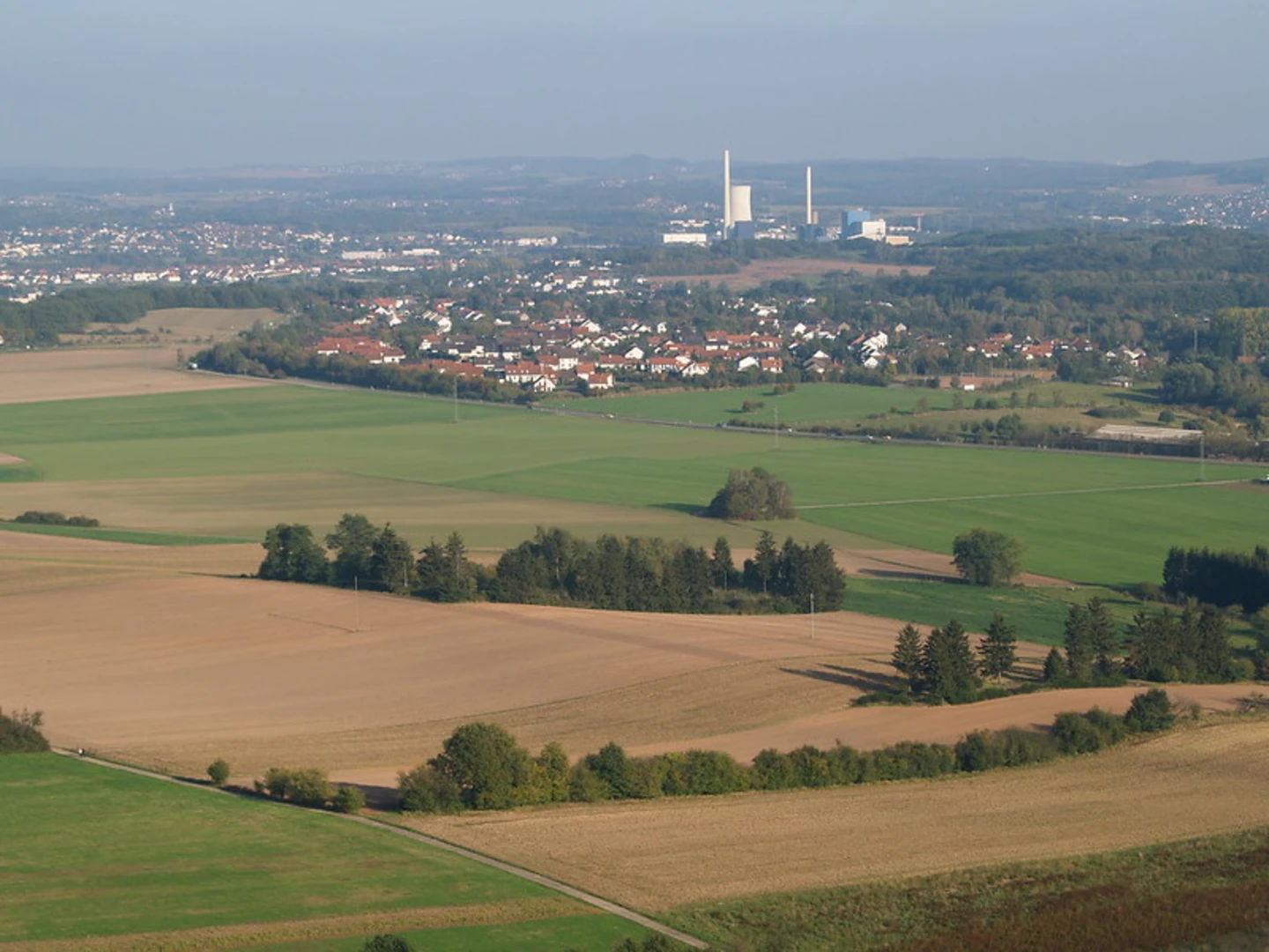An image depicting the trail Hirnberg, Schloss Dusard de Vigneulle and Gallenberg Loop and its surrounding area.