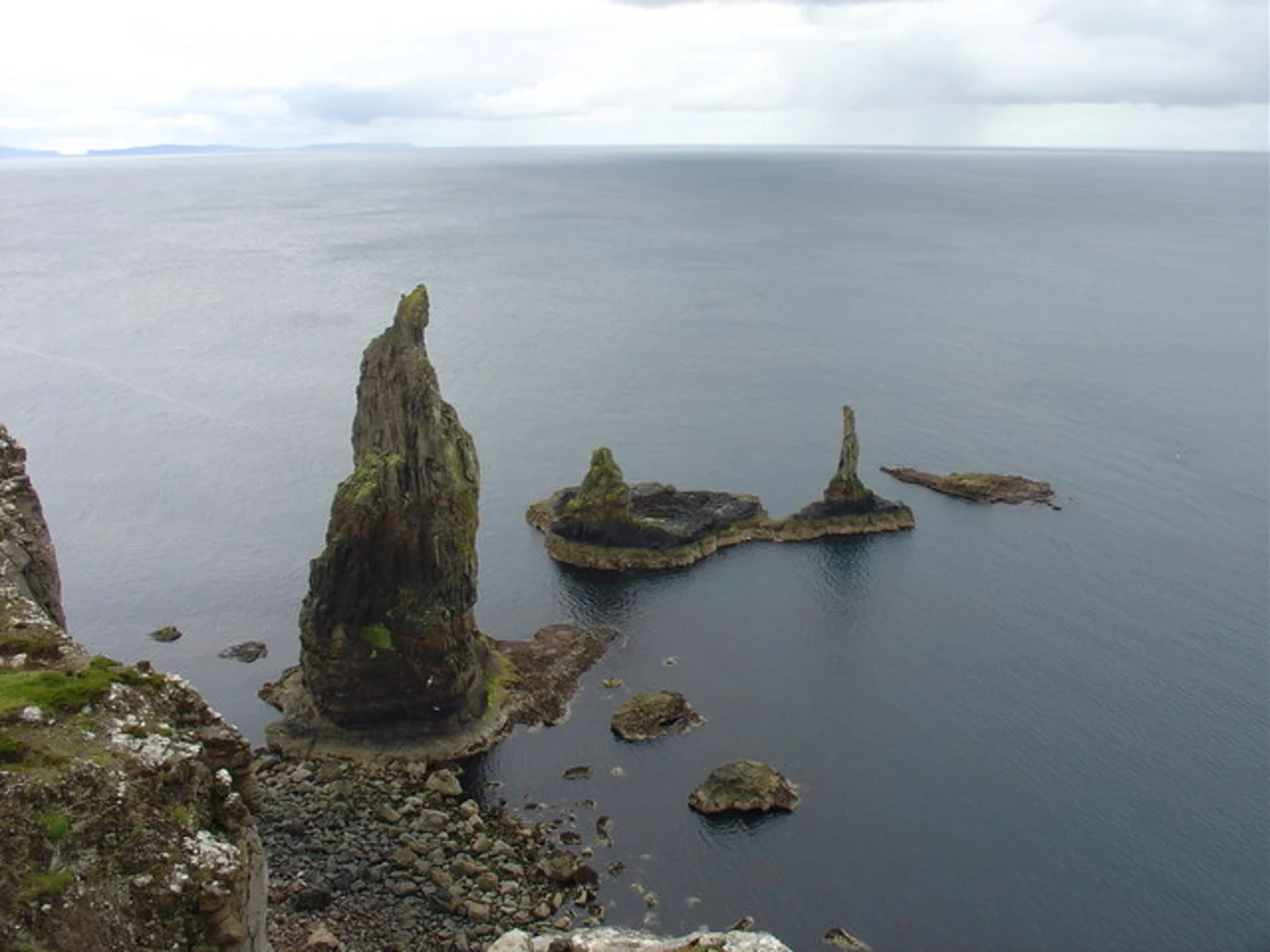An image depicting the trail Duirinish Coastal Path Walk to Ramasaig and its surrounding area.