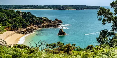 An image depicting the trail Jersey Coast Path and its surrounding area.