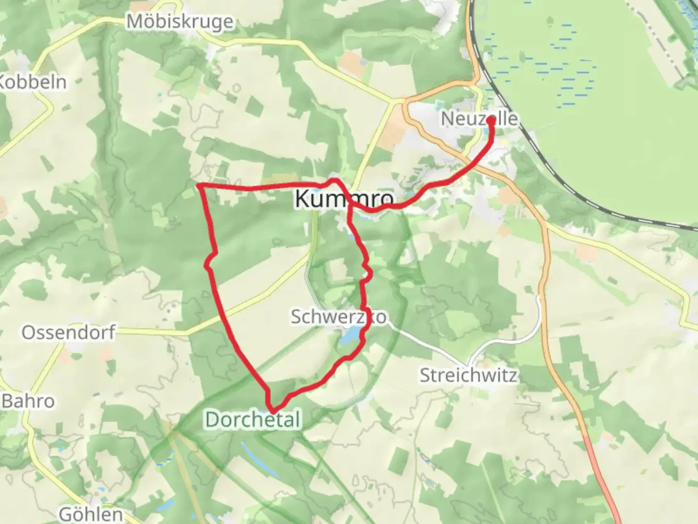 An image depicting the trail Klosterteich and Dorchesee via Dorchetaland Treppelpflaster and its surrounding area.