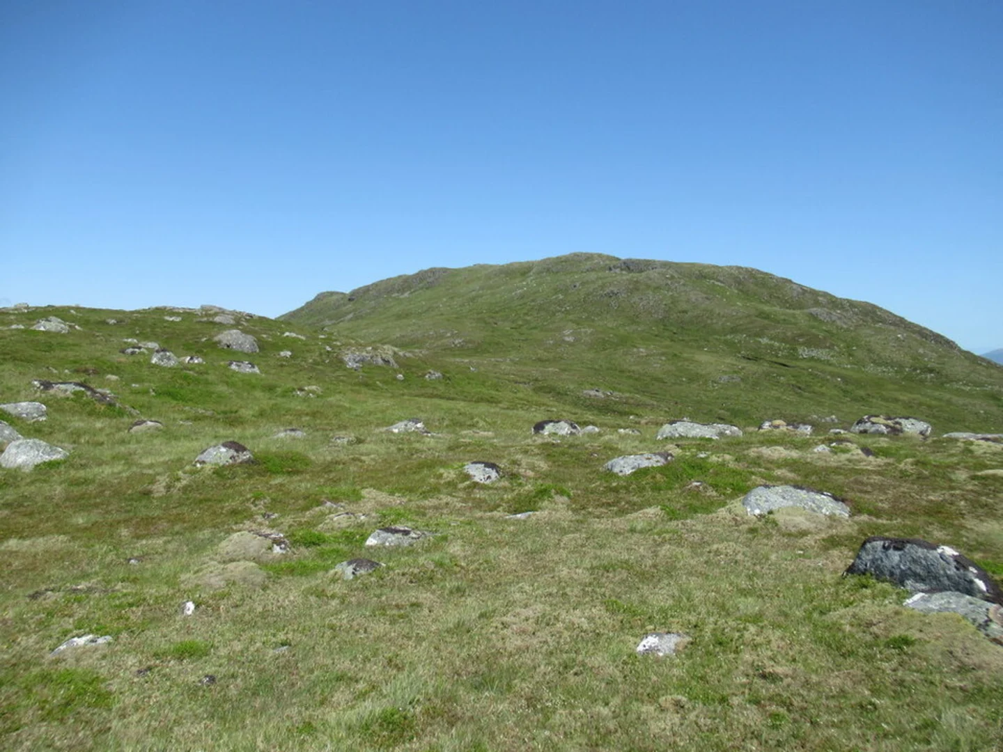 An image depicting the trail Beinn Pharlagain and its surrounding area.