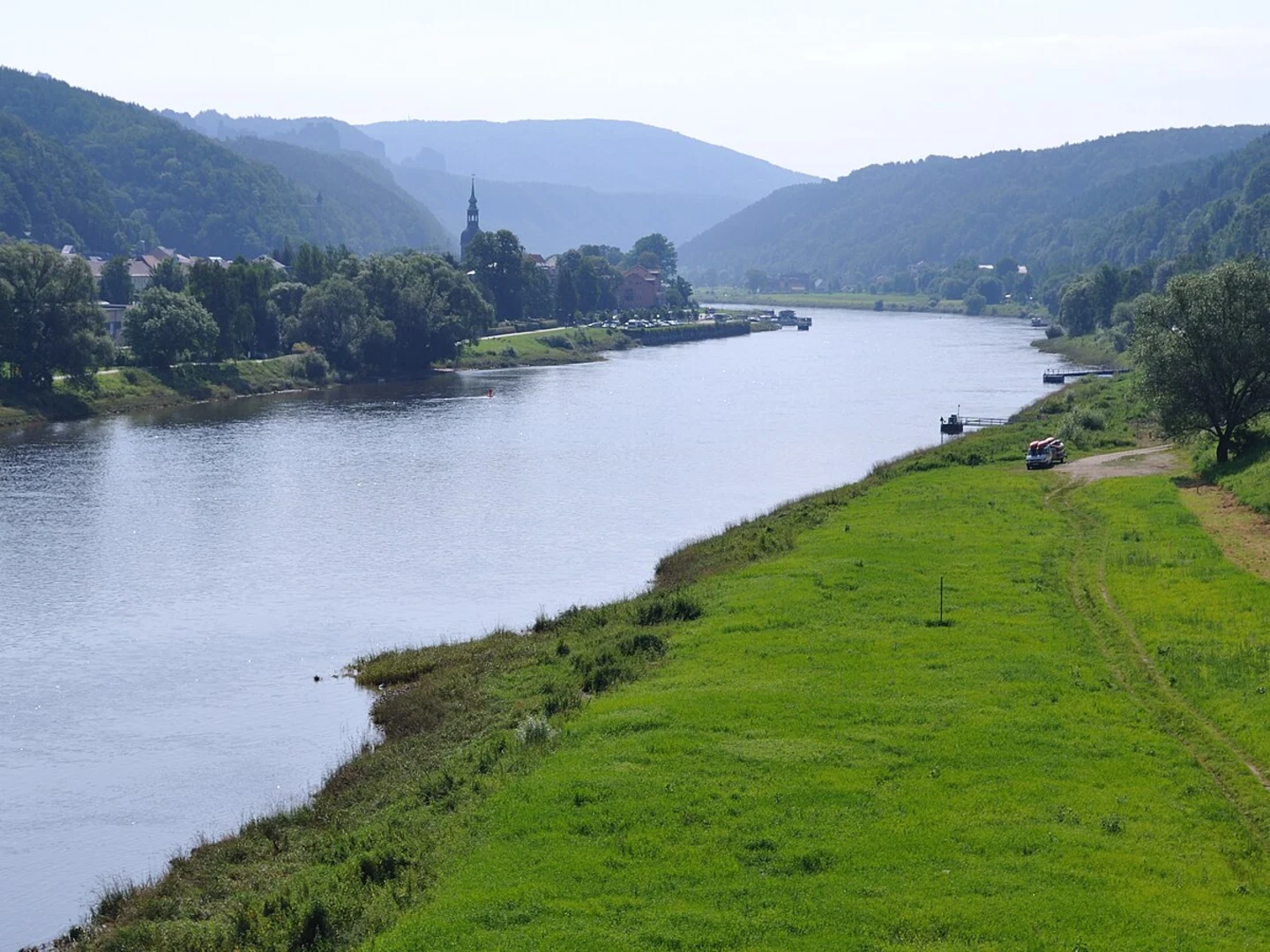 An image depicting the trail Bad Schandau and Falkenstein Loop and its surrounding area.