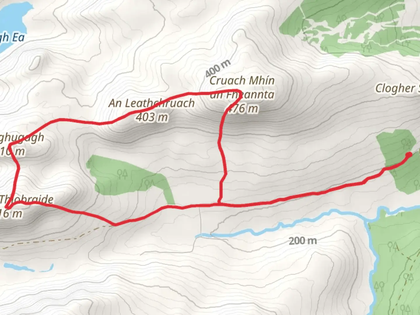 An image depicting the trail Croaghugagh Mountain via Cruach Mhín an Fheannta Loop and its surrounding area.