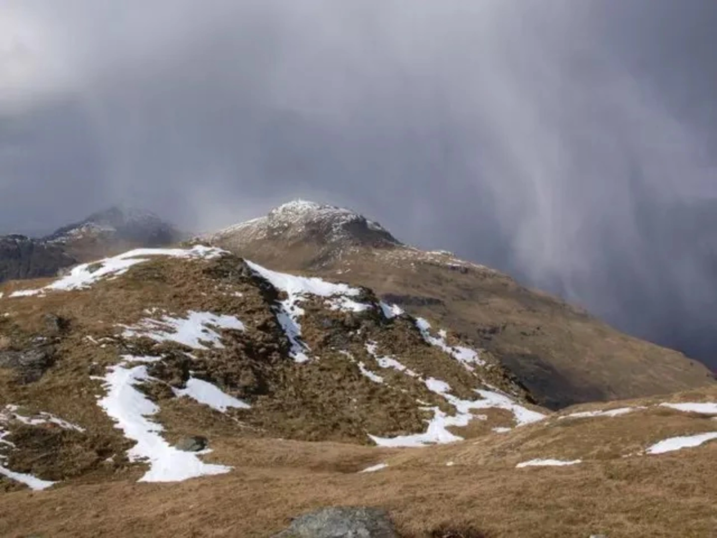 An image depicting the trail Stob a' Choin and Bealach Coire an Laoigh Loop and its surrounding area.