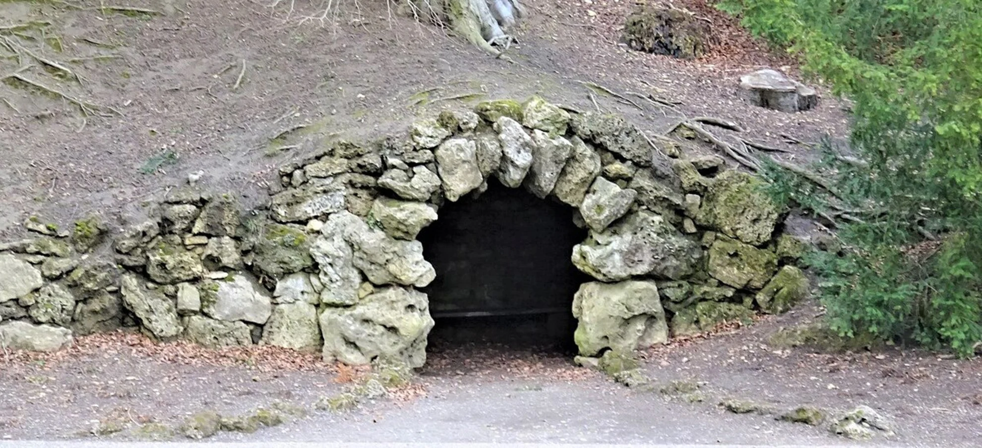 An image depicting the trail Fountains Abbey, Studley Royal and Whitcliffe Wood Nature Reserve Loop and its surrounding area.