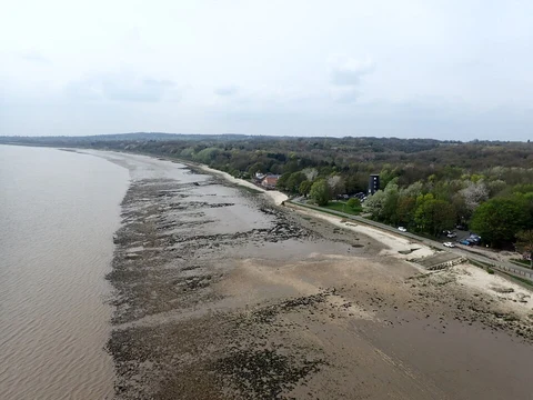 An image depicting the trail Hessle Foreshore Walk and its surrounding area.