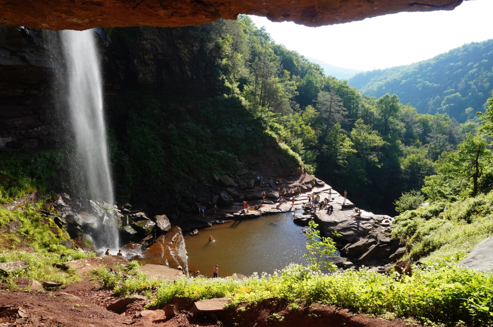 An image depicting the trail Pruce Creek and Kaaterskill Falls Trail and its surrounding area.