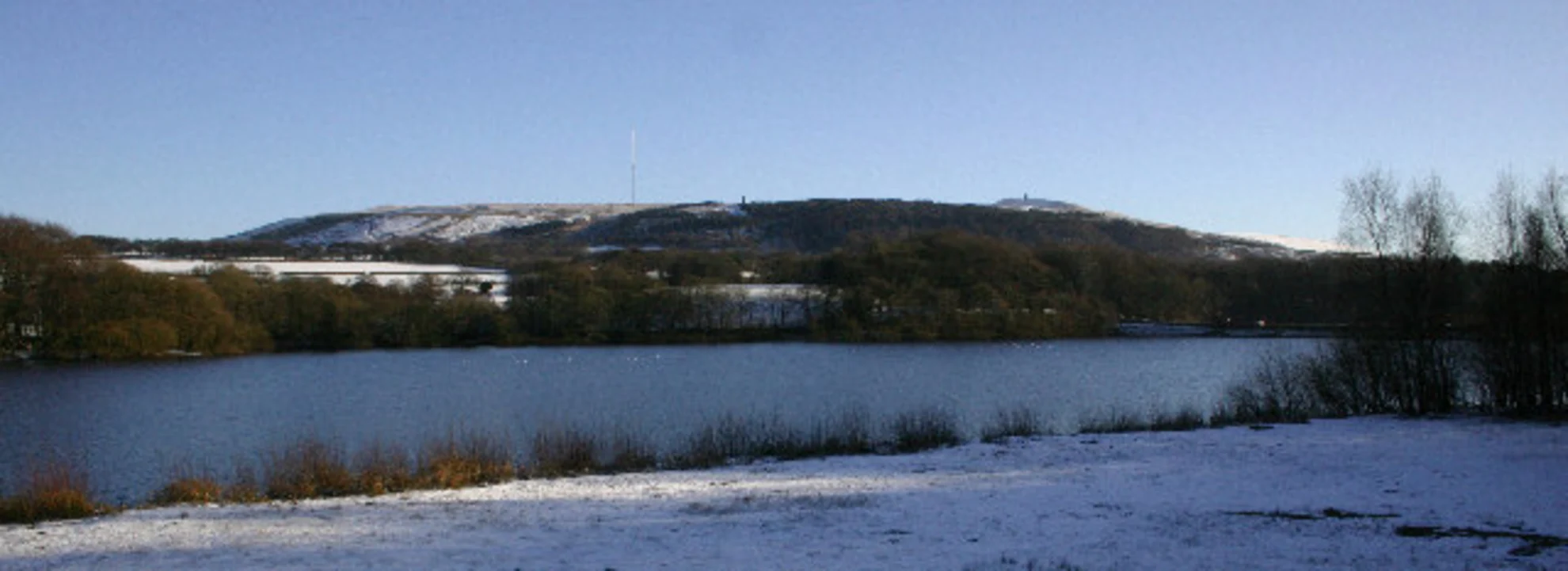An image depicting the trail Upper Rivington Reservoir Loop and its surrounding area.